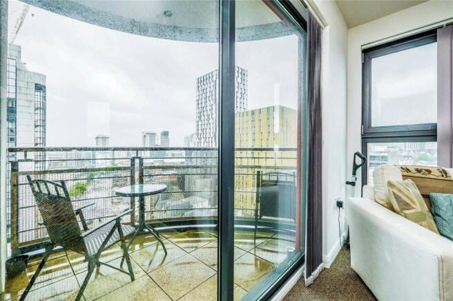 Balcony/City View