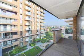 2 25 Cadet House, Victory Parade, Plumstead Road, London SE18 6FL