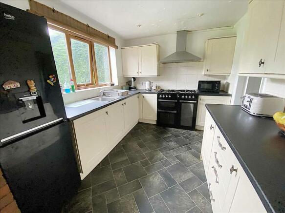 Kitchen: