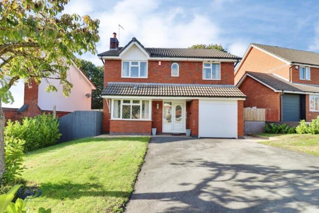 4-bed detached on Adlington Drive, Sandbach, £400,000