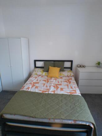 1 bed Terraced to rent Image 8