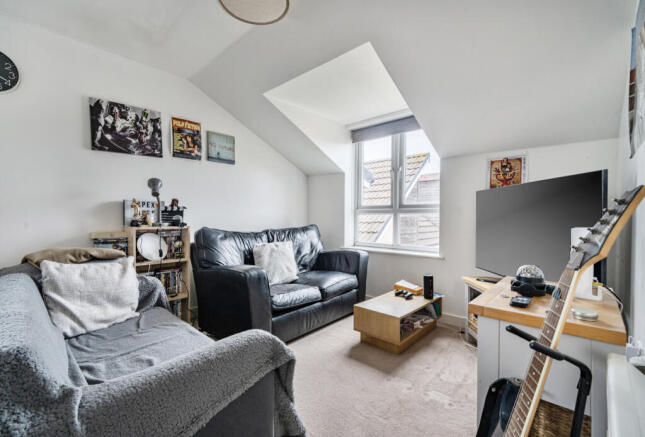 1433840-8-69cd131...