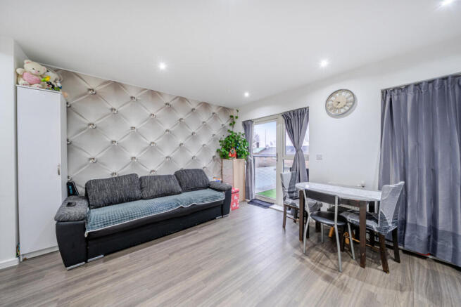 1406735-11-6981ca...