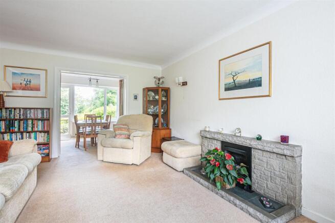 4 bed Detached for sale Image 8