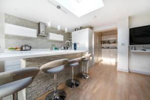 19, Purneys Road, London SE9 6HX