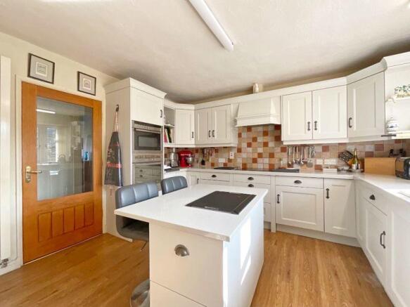 Kitchen/Breakf...