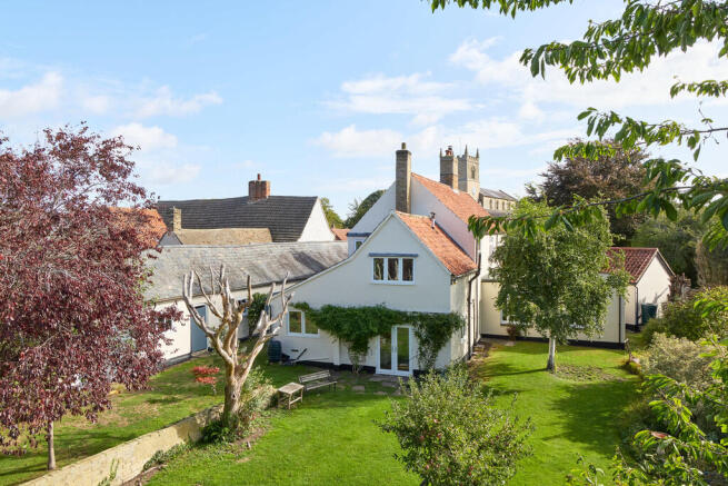 82 High Street, B...