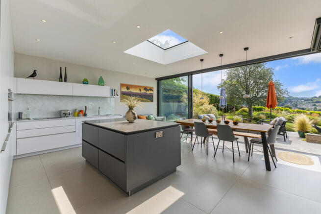 Kitchen/Dining