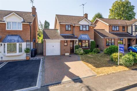 The Dingle, Daventry, NN11