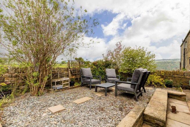 3 bed Cottage for sale Image 4