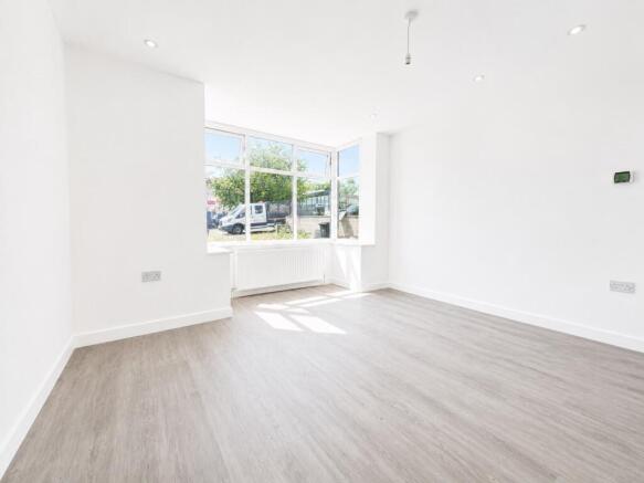 3 bed House to rent Image 4