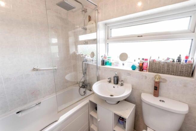 3 bed Semi-Detached for sale Image 12