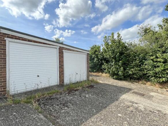 Garage Enbloc To Rea