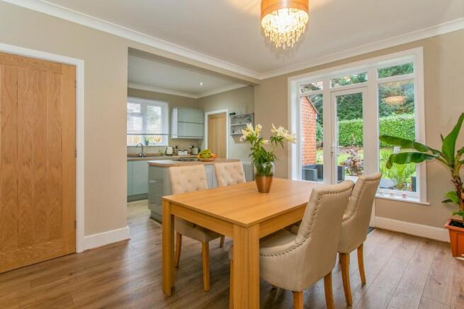 Kitchen/Breakfast Ro