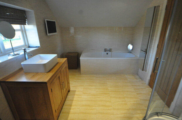Photo 34