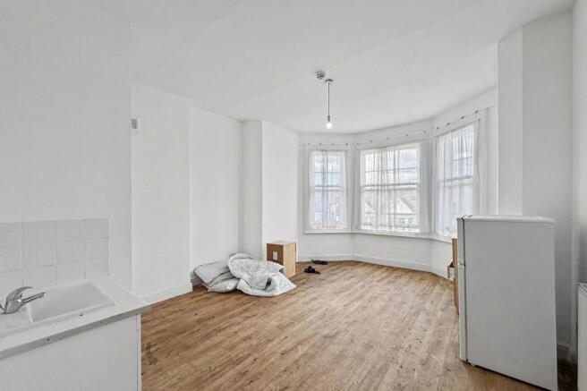 64 Dukes Avenue, Muswell Hill, London N10 2PU
