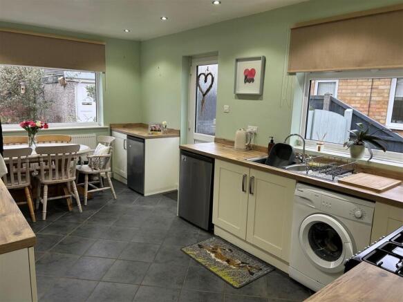 Kitchen / Dining Room