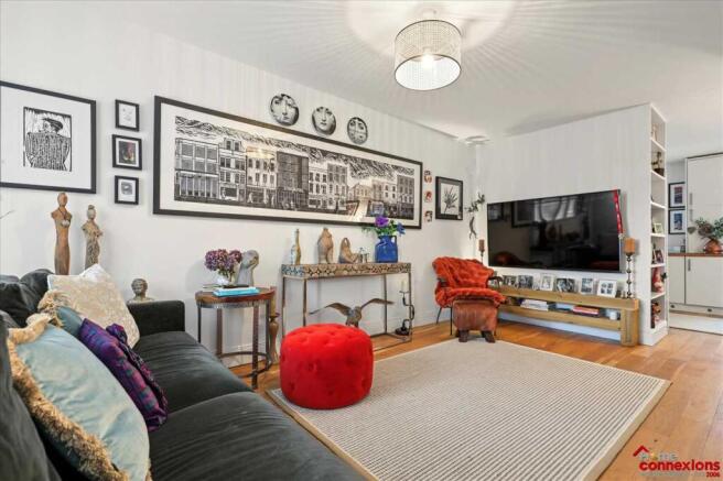 Open Plan Lounge (2)