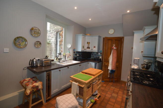 Photo 11