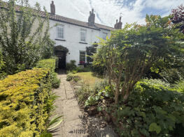 18, Gloucester Road, Thornbury BS35 1DG