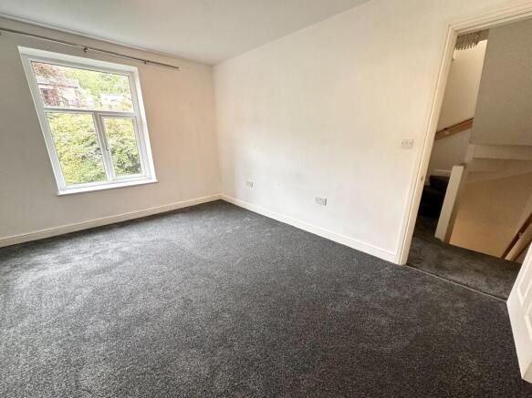 2 bed Terraced for sale Image 6