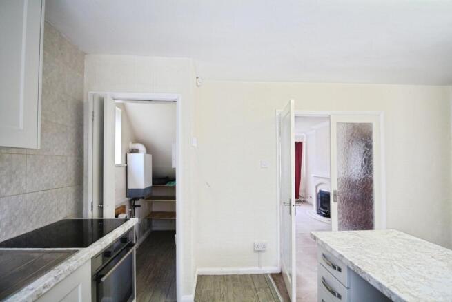 3 bed Semi-Detached for sale Image 10