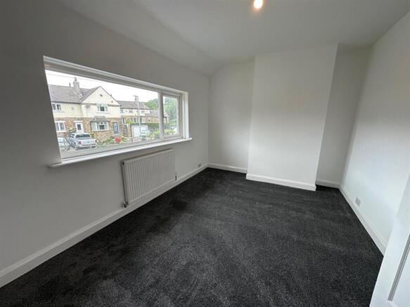 2 bed Terraced for sale Image 6