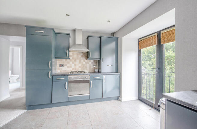 2 bed Apartment for sale Image 5