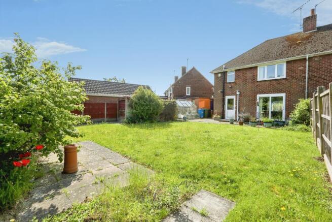 3 bed Semi-Detached for sale Image 12