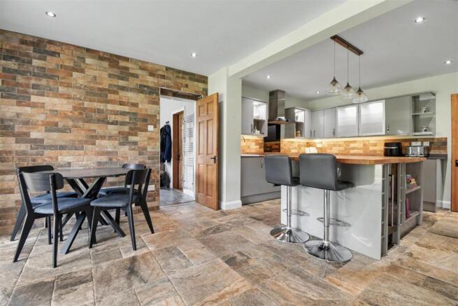 Kitchen dining room