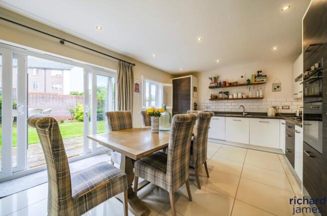 65f213c7-fc10-4f8...