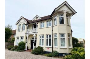 Flat 3, Eagle House, Crowstone Road, Westcliff-on-sea SS0 8BD