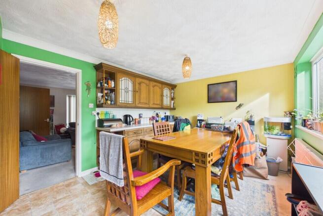 85 Hayclose Crescent, Kendal, Cumbria, LA9 7NT photo 4