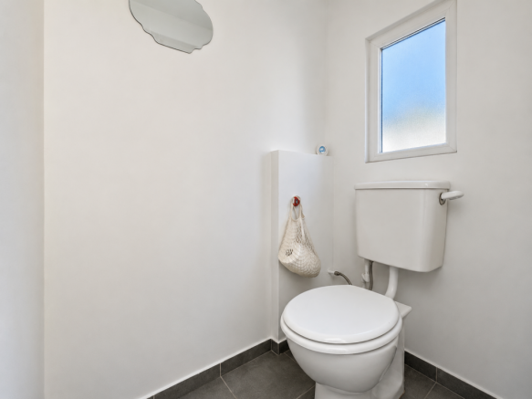 3 bed Semi-Detached for sale Image 7