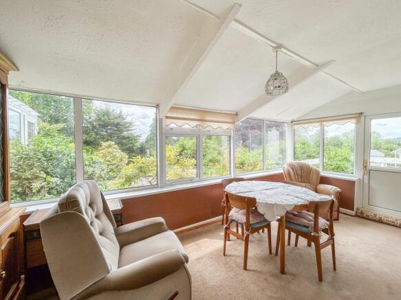 Conservatory/Breakfast Room