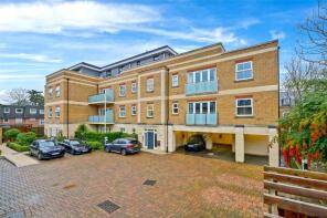 Flat 2, St Marks Gate, St Marks Road, Windsor SL4 3BE