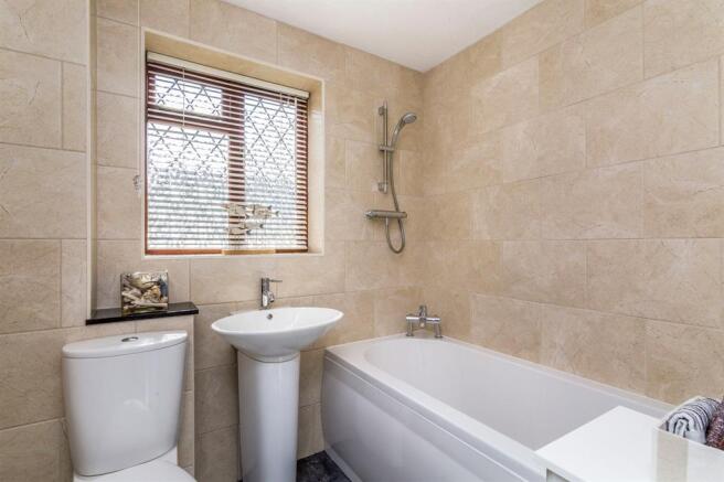 Refitted Family Bathroom: