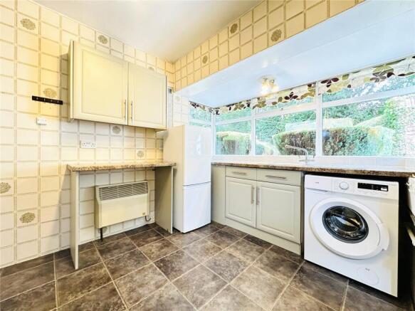 2 bed Bungalow to rent Image 5