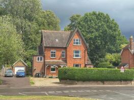 1, 45 Burnside, Mid Street, Redhill RH1 4JU
