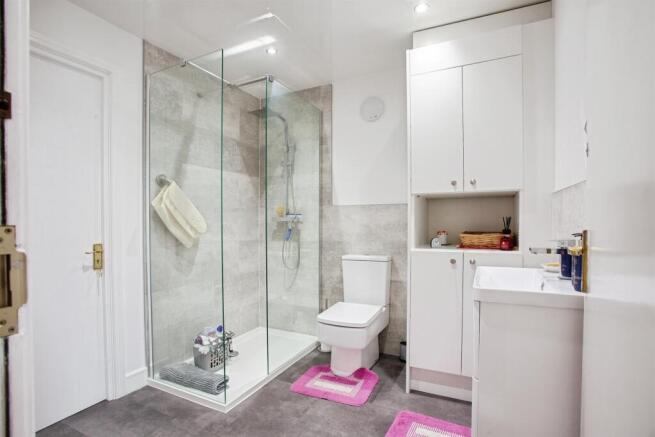 3 bed Detached for sale Image 6