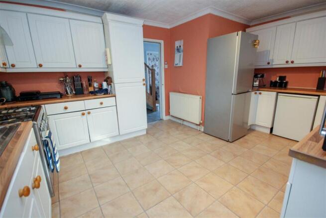 Kitchen1.jpg