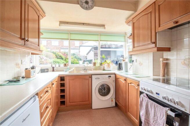 3 bed Semi-Detached for sale Image 8