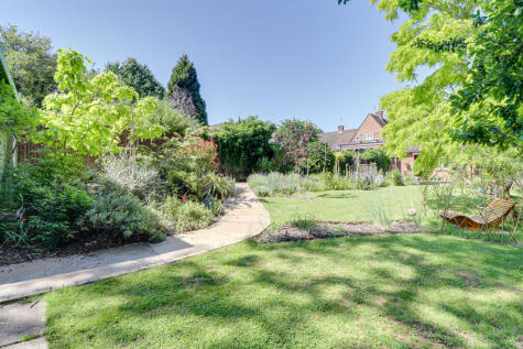 Conquerors Hill, Wheathampstead, St. Albans, AL4