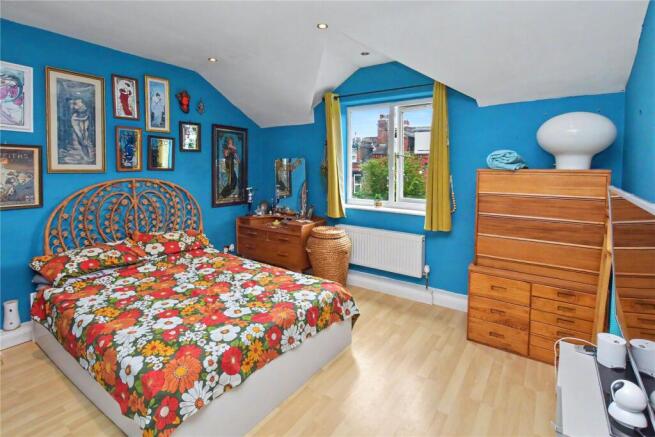 2 bed Apartment for sale Image 6