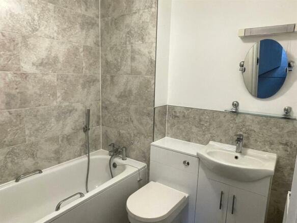 Bathroom.jpg