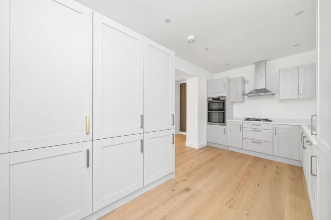 3 bed Terraced for sale Image 10