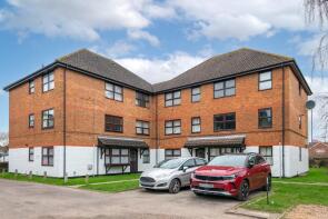Flat 11, Lumley Court, Brighton Road, Horley RH6 7JE