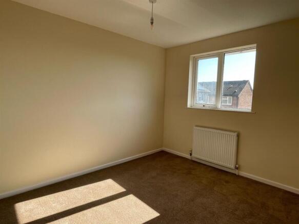 Bedroom..jpg