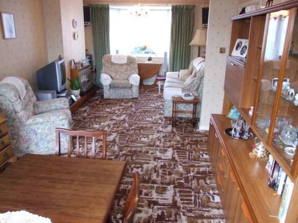 Lounge/dining