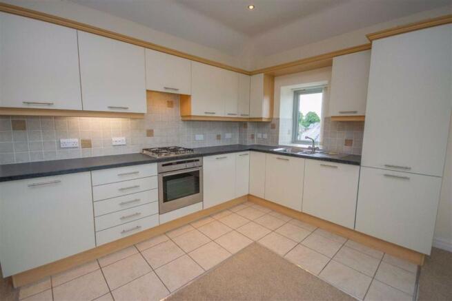 LIVING ROOM/KITCHEN